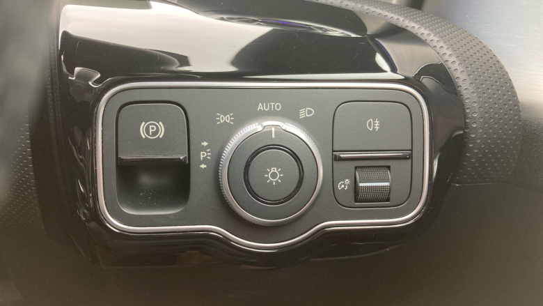 Mercedes-Benz CLA 250e AMG Line Premium 4dr Tip Auto Saloon